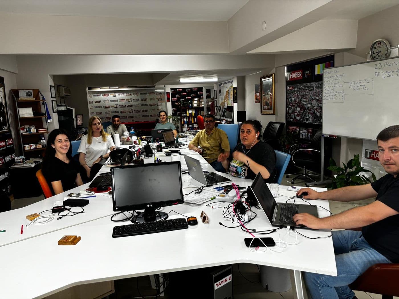 Alp Ajans ekibi Çerkezköy merkez ofisinde